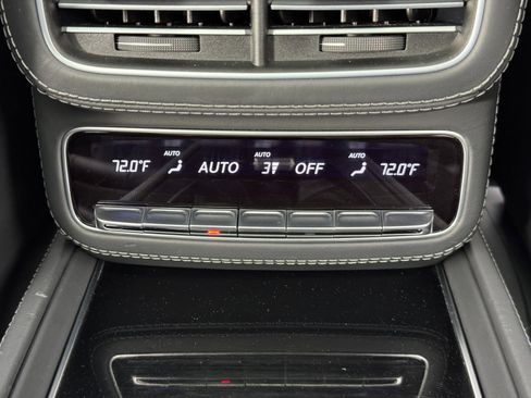 Used 2022 Mercedes-Benz Maybach GLS 600 4MATIC image 50