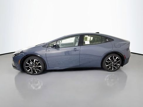 New 2026 Toyota Prius Plug-In Hybrid FWD image 4
