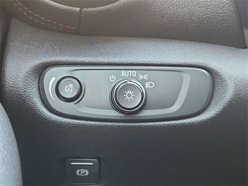 Certified 2021 Chevrolet Blazer RS w/ Enhanced Convenience Package image 18