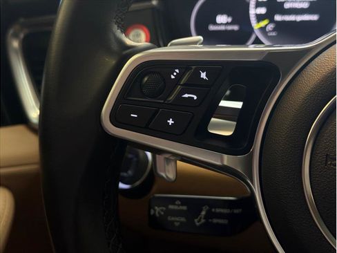 Used 2019 Porsche Panamera 4 AWD/4WD image 20