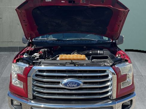 Used 2015 Ford F150 XLT w/ Equipment Group 302A Luxury RWD image 10