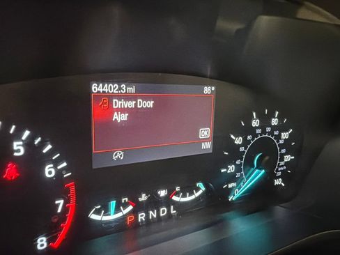 Used 2021 Ford Escape SE FWD image 3