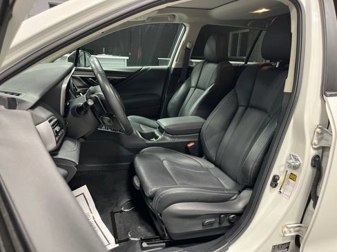 Used 2022 Subaru Outback Limited AWD/4WD image 16