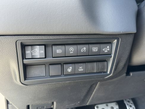 New 2026 Toyota Tundra Platinum image 17