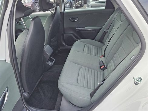 New 2025 Kia K4 EX image 5