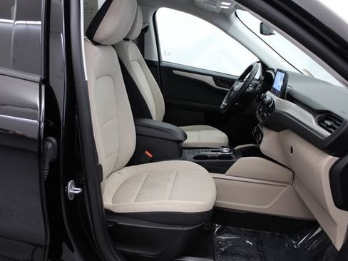 Used 2022 Ford Escape SE w/ SE Sport Appearance Package AWD/4WD image 26