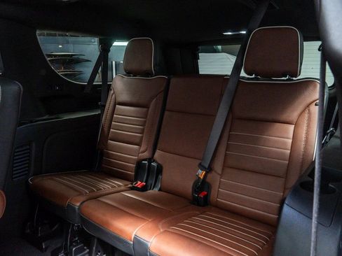 Used 2024 GMC Yukon XL Denali Ultimate image 28