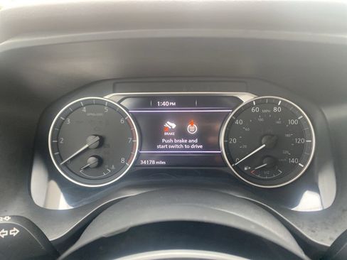 Used 2023 Nissan Rogue SV image 18