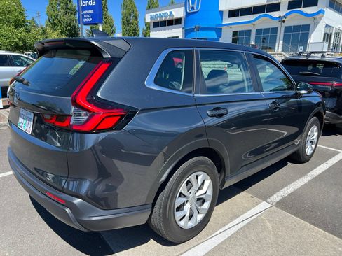 Used 2024 Honda CR-V LX image 4