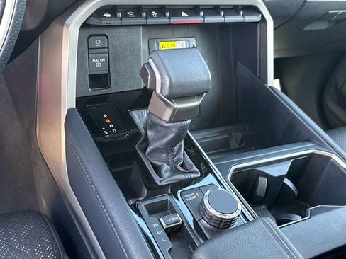 Used 2023 Toyota Tundra Limited AWD/4WD image 23