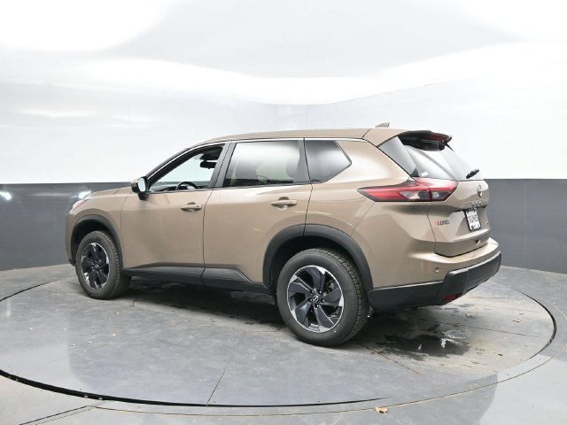 Used 2025 Nissan Rogue SV AWD/4WD image 8