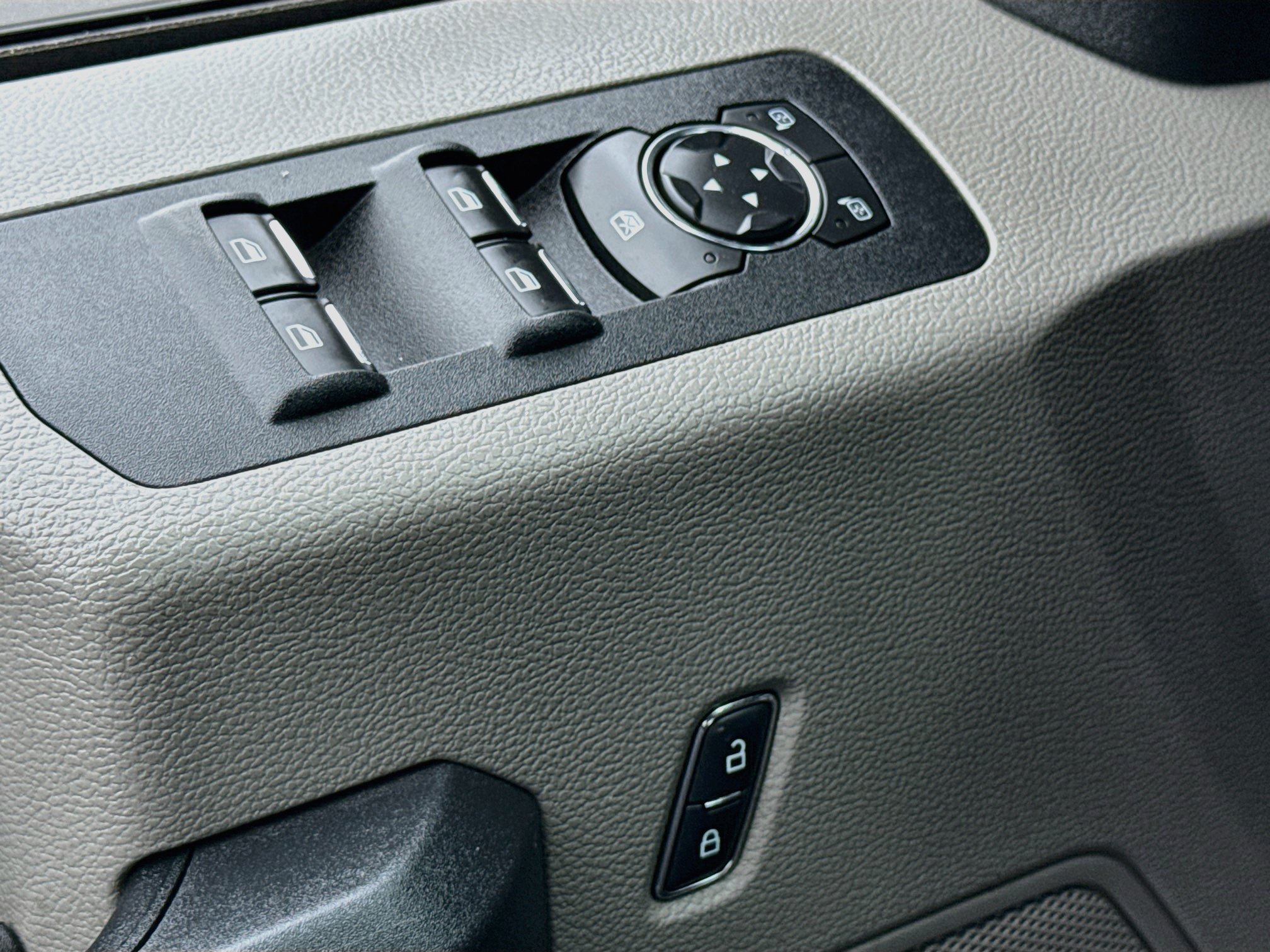 Used 2019 Ford F150 XL w/ Equipment Group 101A Mid AWD/4WD image 10