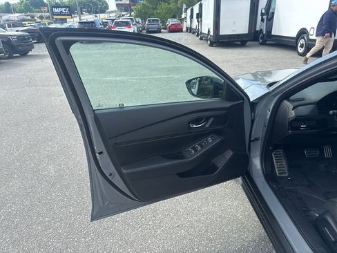 Used 2025 Honda Accord Sport image 24