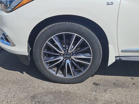 Used 2018 INFINITI QX60 Luxe w/ Deluxe Technology Package AWD/4WD image 9