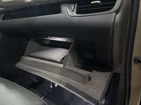 Used 2019 Buick Envision Essence image 34