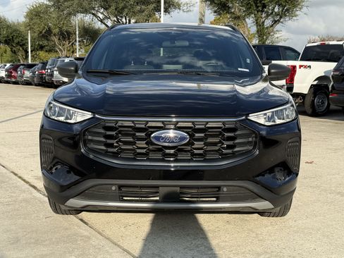 Used 2025 Ford Escape ST-Line image 10