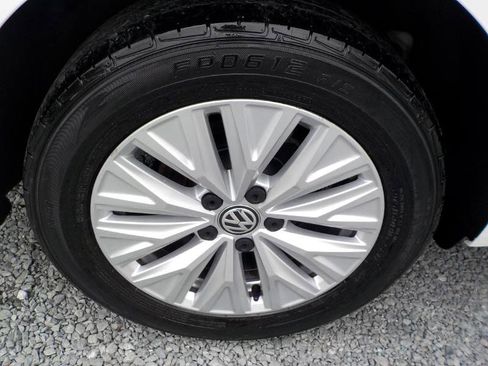 Used 2019 Volkswagen Jetta S w/ Driver Assistance Package image 27