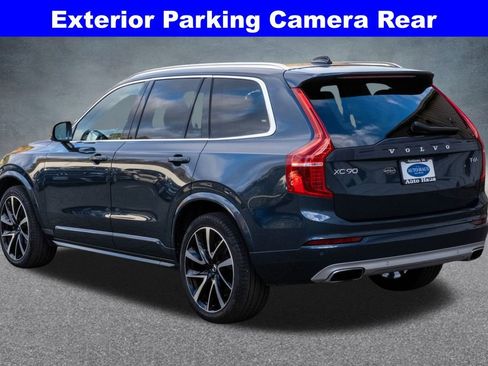 Used 2021 Volvo XC90 T6 Momentum w/ Climate Package image 6