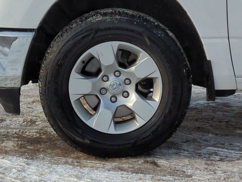 Used 2019 RAM 1500 Big Horn image 17