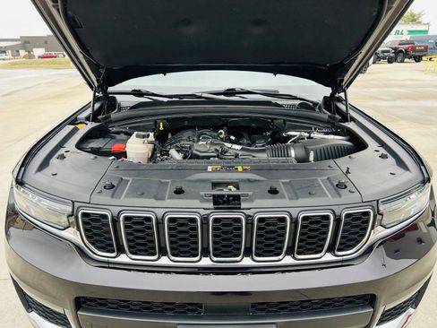 Used 2022 Jeep Grand Cherokee L Limited image 49