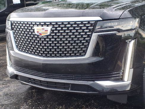 Used 2023 Cadillac Escalade Premium Luxury w/ LPO, Floor Liner Package AWD/4WD image 37