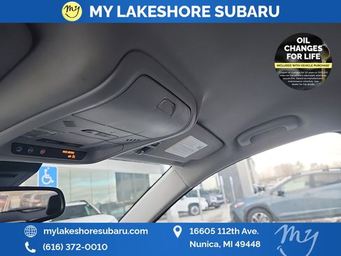 Used 2021 GMC Terrain SLT w/ Elevation Edition image 21