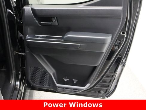 Certified 2025 Toyota Tacoma SR image 30