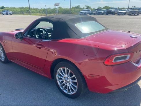 Used 2017 FIAT 124 Spider Classica RWD image 3