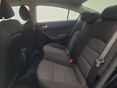 Used 2017 Kia Forte LX FWD image 18