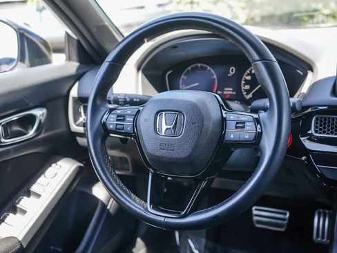 Used 2025 Honda Civic Sport image 15