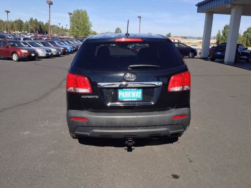 Used 2012 Kia Sorento LX AWD/4WD image 4