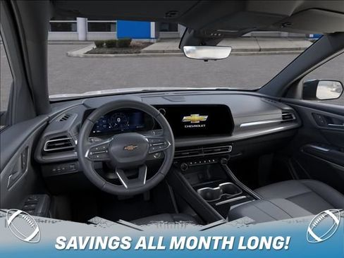 New 2027 Chevrolet Traverse LT w/ Driver Confidence Package FWD image 15