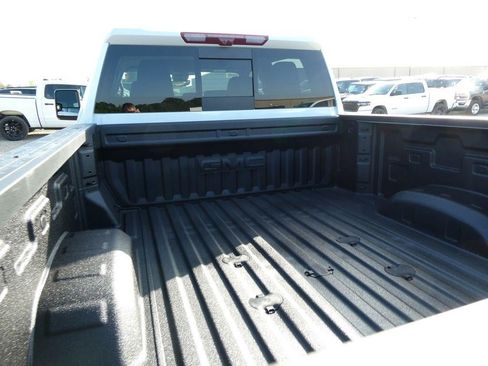 New 2026 GMC Sierra 2500 Denali w/ Denali Reserve Package AWD/4WD image 7