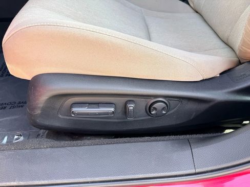 Used 2025 Honda Accord SE image 10