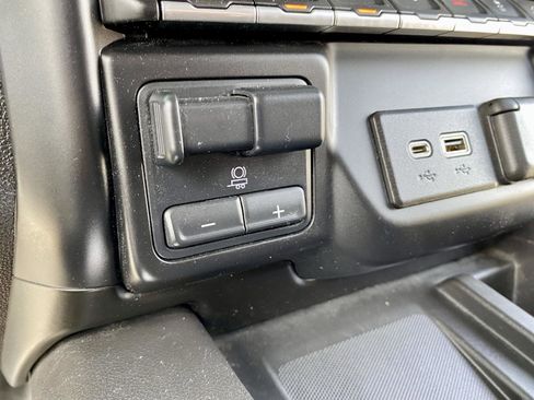 Used 2020 GMC Sierra 1500 SLT w/ SLT Premium Plus Package image 12