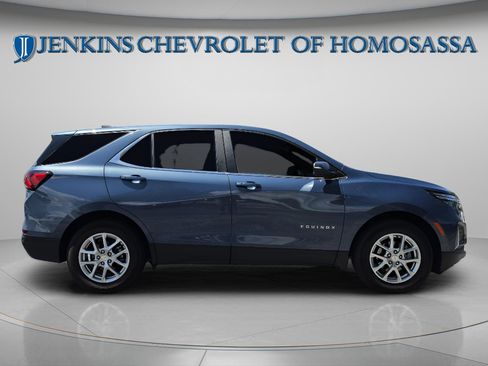 Certified 2024 Chevrolet Equinox LT FWD image 3
