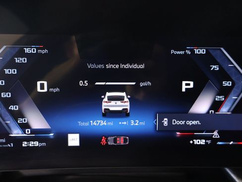 Used 2025 BMW X2 M35i AWD/4WD image 4