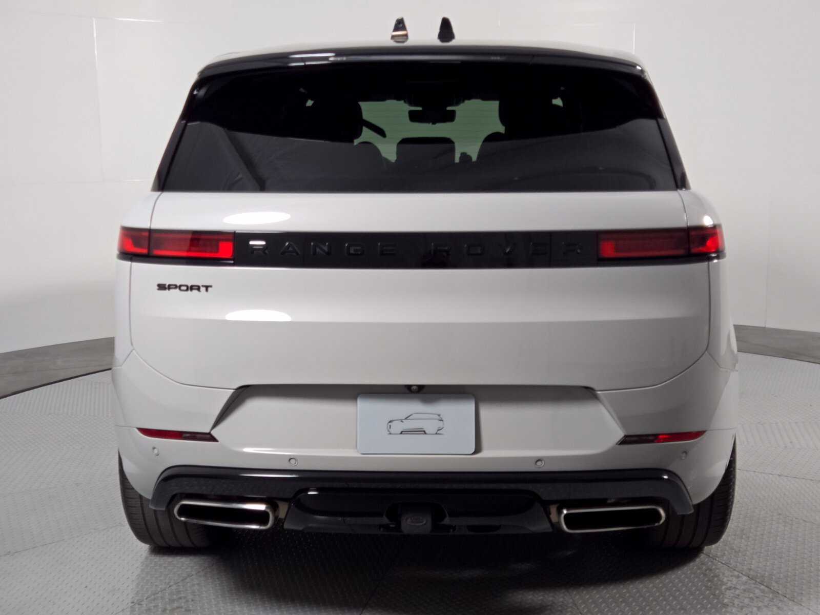 Used 2024 Land Rover Range Rover Sport Dynamic SE AWD/4WD image 7
