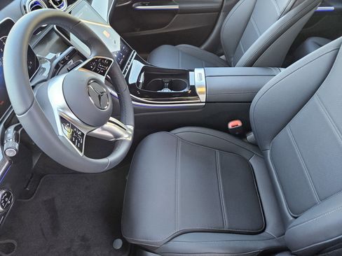 New 2026 Mercedes-Benz C 300 4MATIC Sedan image 13