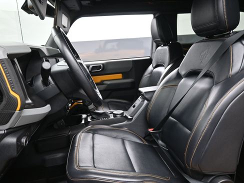 Used 2021 Ford Bronco Badlands image 17