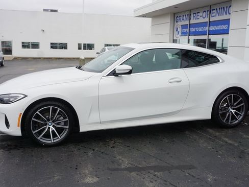Used 2024 BMW 430i xDrive Coupe w/ Premium Package image 2