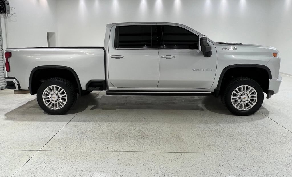 Used 2022 Chevrolet Silverado 2500 High Country w/ Z71 Off-Road Package AWD/4WD image 6