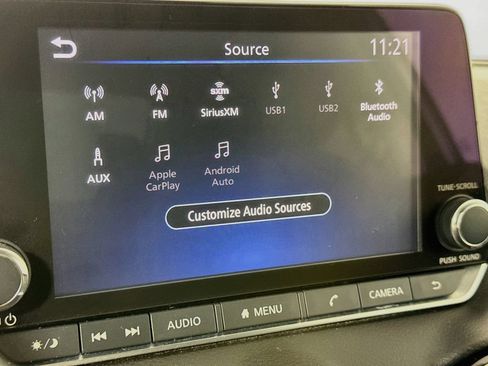Used 2020 Nissan Sentra SV w/ Lighting Package FWD image 17