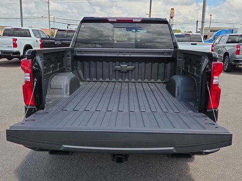 New 2026 Chevrolet Silverado 1500 RST w/ Redline Edition AWD/4WD image 13
