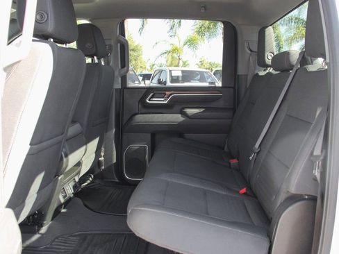 Used 2025 Chevrolet Silverado 2500 LT w/ Convenience Package image 34