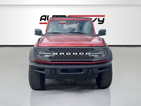 Used 2024 Ford Bronco Wildtrak image 2