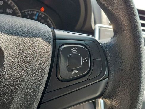 Used 2015 Toyota Camry LE FWD image 31