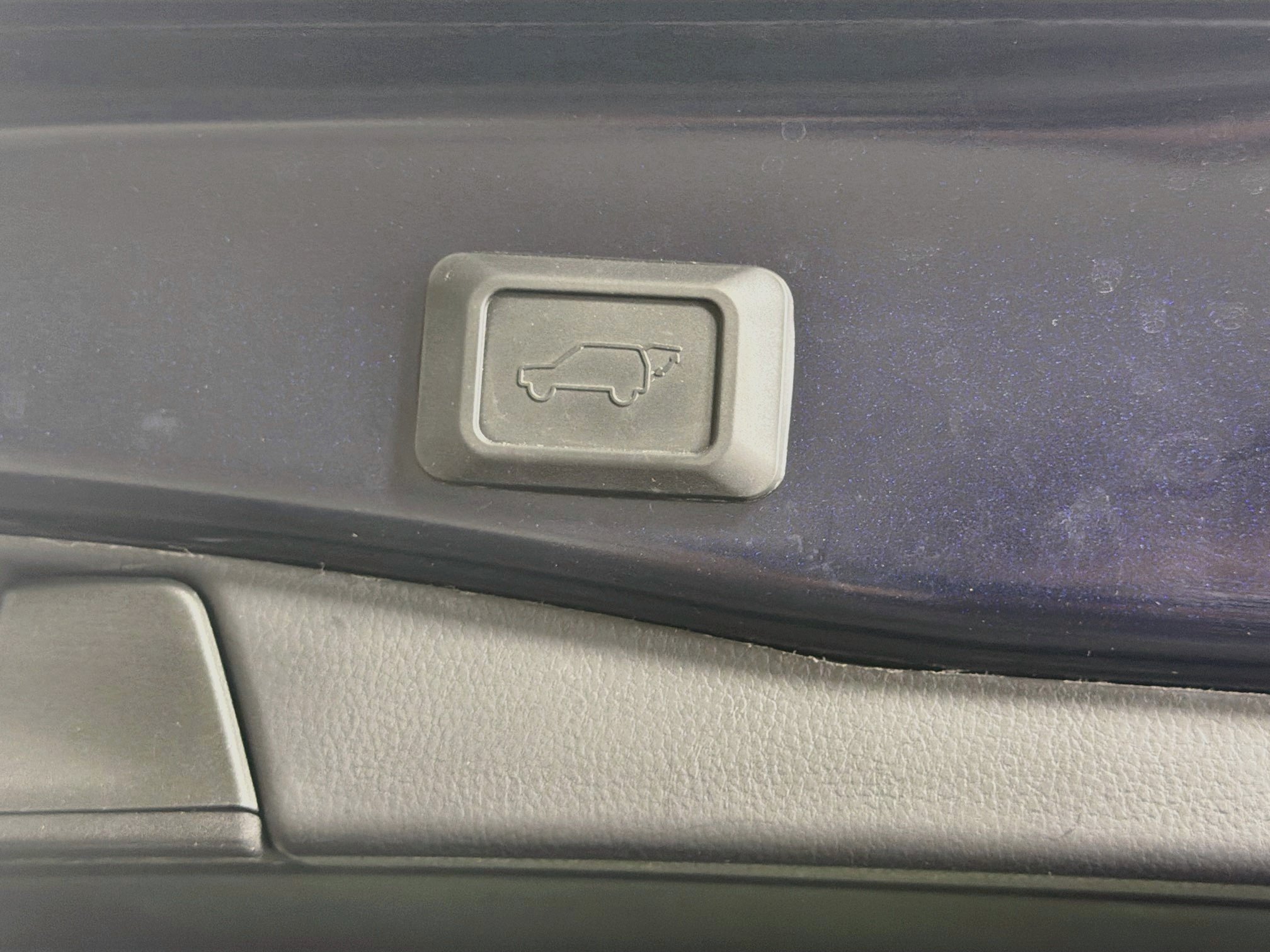 Used 2022 Toyota RAV4 XLE w/ Convenience Package AWD/4WD image 30