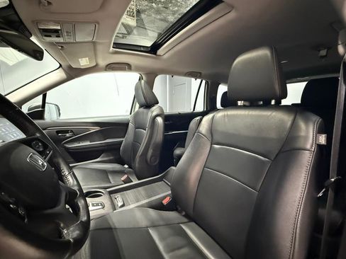 Used 2021 Honda Pilot Special Edition image 11