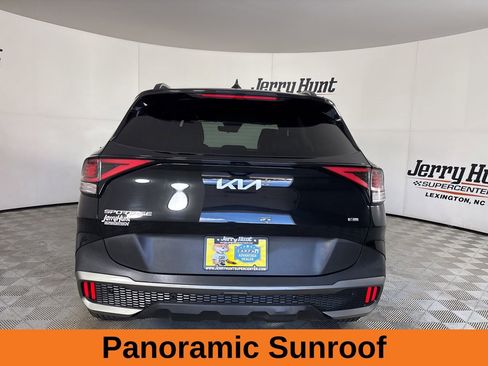 Used 2023 Kia Sportage X-Line w/ X-Line Premium Package image 6